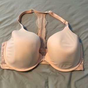 38DDD Victoria’s Secret bras